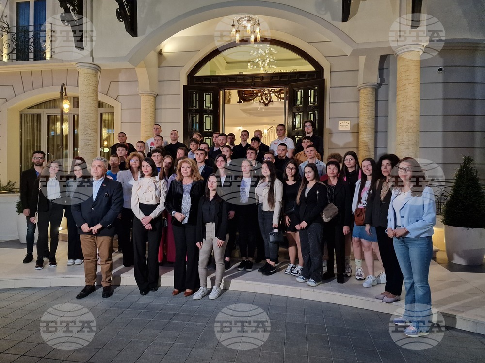 Подгорица - Илияна Йотова - среща с ученици