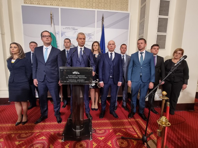 Парламент - „Възраждане“ – брифинг 