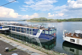 Видин - ниво на река Дунав - кораби