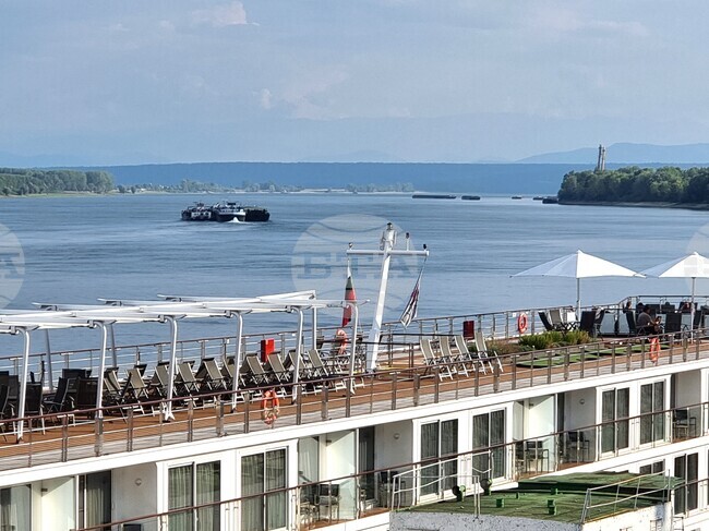 Видин - ниво на река Дунав - кораби