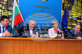 Весела Лечева - екип - представяне