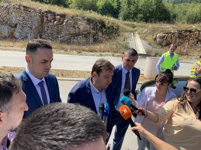 Министър Иван Шишков: АМ „Хемус“ е „зазимена“ напролет
