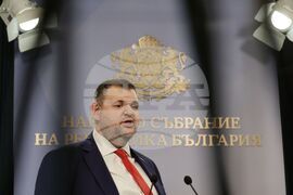 Народно събрание - Делян Пеевски - пресконференция