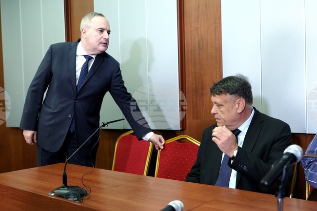 СУ - пресконференция - национална програма за финансиране на основен ремонт