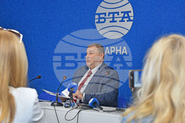 Варна - Национален пресклуб на БТА Варна - Емил Радев - пресконференция