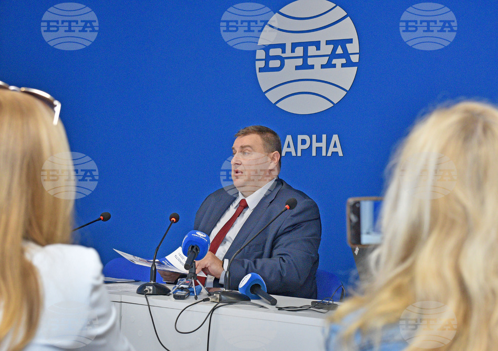 Варна - Национален пресклуб на БТА Варна - Емил Радев - пресконференция