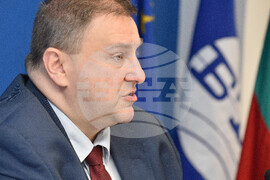 Варна - Национален пресклуб на БТА Варна - Емил Радев - пресконференция