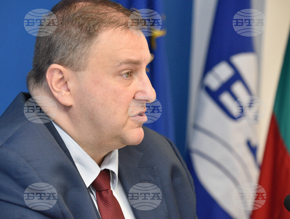 Варна - Национален пресклуб на БТА Варна - Емил Радев - пресконференция