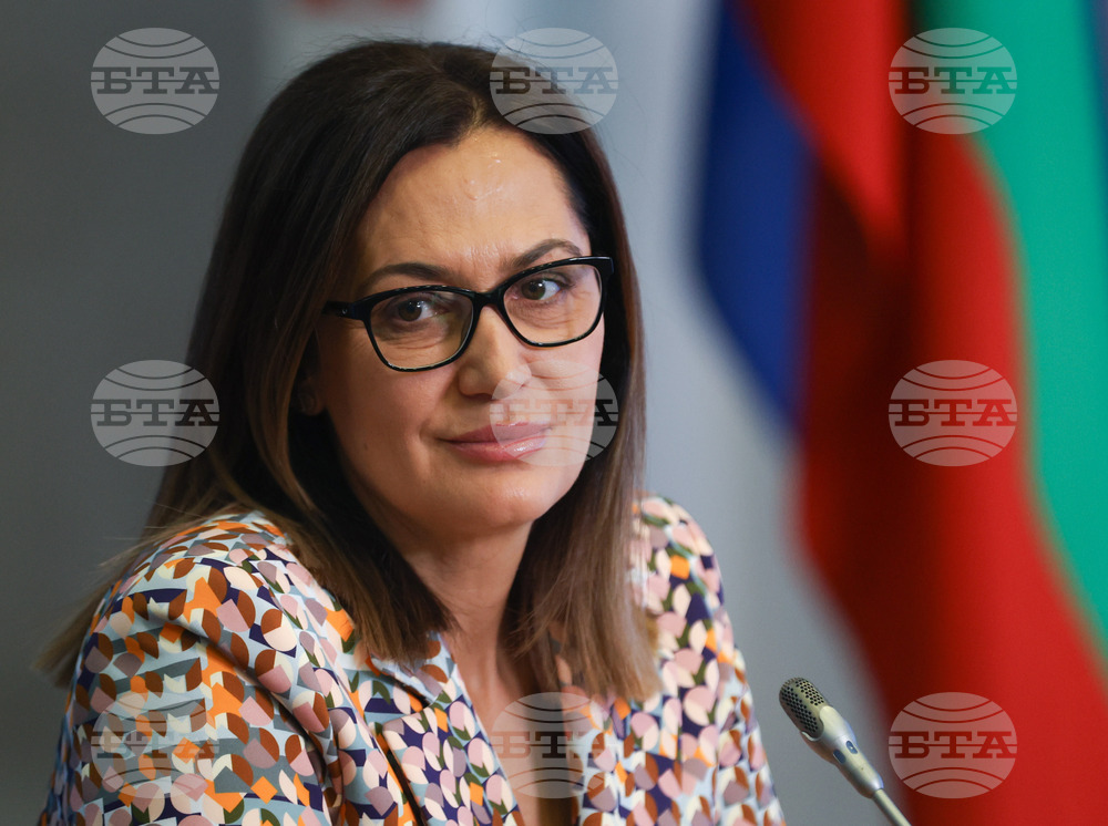 Национален пресклуб на БТА София - Сдружение за модерна търговия - пресконференция