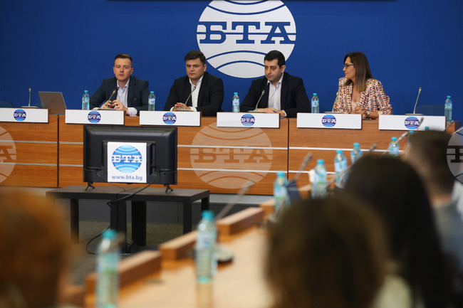 Национален пресклуб на БТА София - Сдружение за модерна търговия - пресконференция