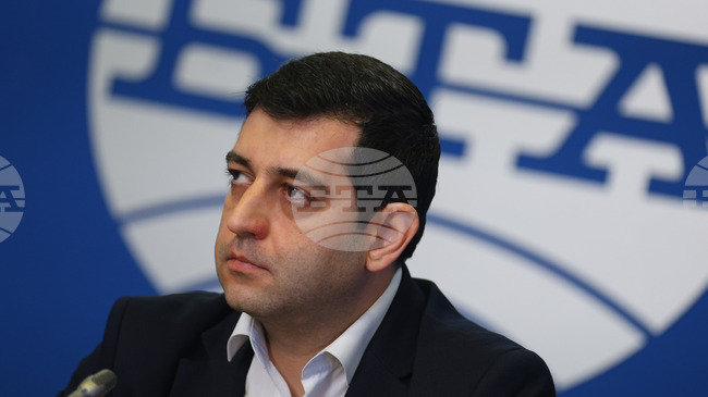 Търговията на дребно ще има особено отговорна роля през първия месец на 2026 г., каза изпълнителният директор на СМТ Николай Вълканов