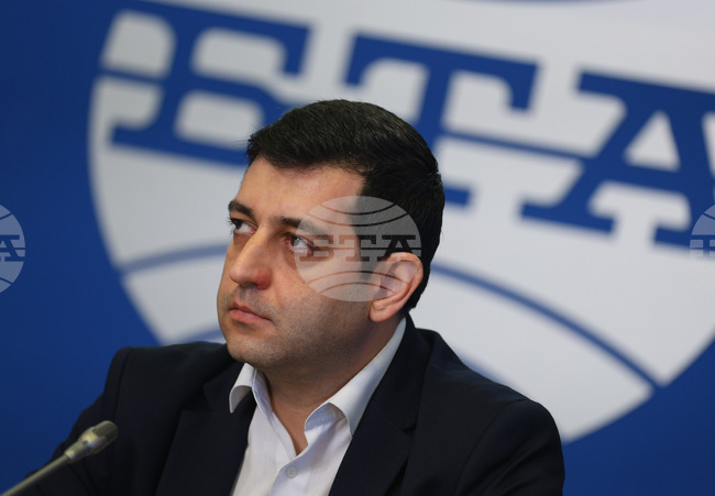 Търговията на дребно ще има особено отговорна роля през първия месец на 2026 г., каза изпълнителният директор на СМТ Николай Вълканов