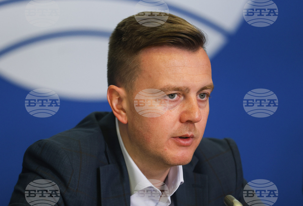 Национален пресклуб на БТА София - Сдружение за модерна търговия - пресконференция