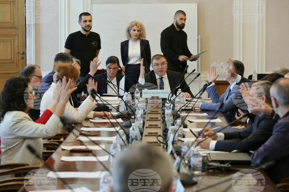 Комисията по здравеопазване прие на първо четене законови промени, свързани със заплащането на лечението на пациенти с редки заболявания след навършване на пълнолетие