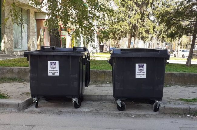 Община Ловеч: Започна подмяната на амортизираните контейнери за битови отпадъци в Ловеч