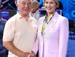 Весела Лечева откри Световното първенство по борба за юноши и девойки в София