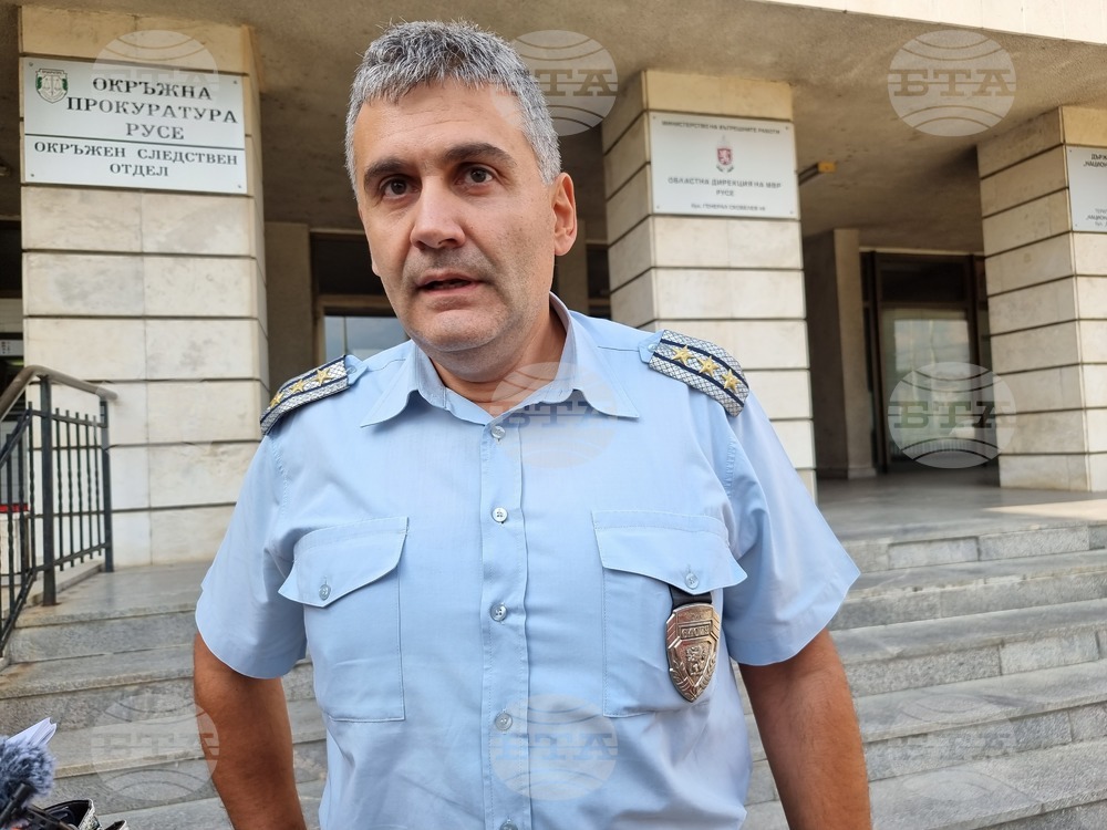 Полицията спира камиони в съседни на Русе области заради задръстванията на "Дунав мост"