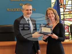 Снимка: Министерство на младежта и спорта