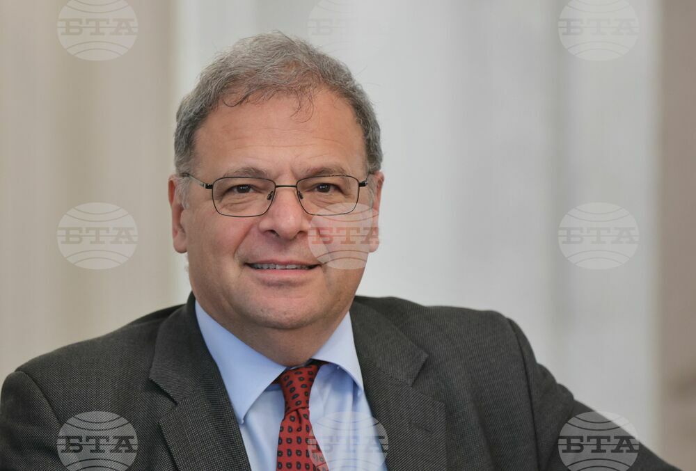 Environment Minister Popov: We Have Adopted Methodology Which Makes Building on Dunes Impossible