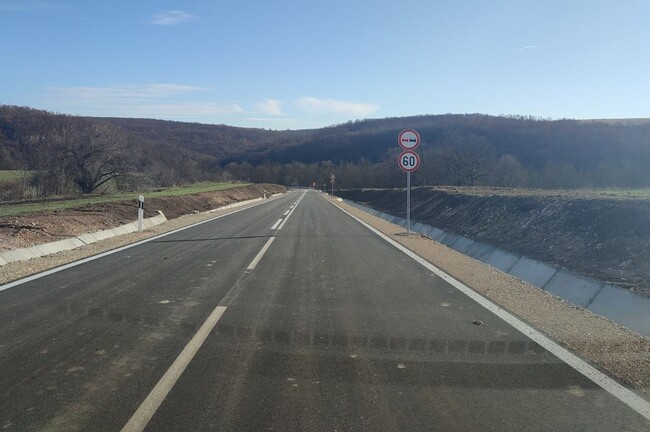 АПИ: Основно ремонтирани са 9,5 км от път III-2077 Каблешково - Межден