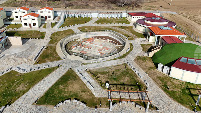 Значително повишение на посещаемостта отчитат тази година от Археокомплекс "Долината на тракийските царе" край Казанлък