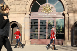 Президент - консултации