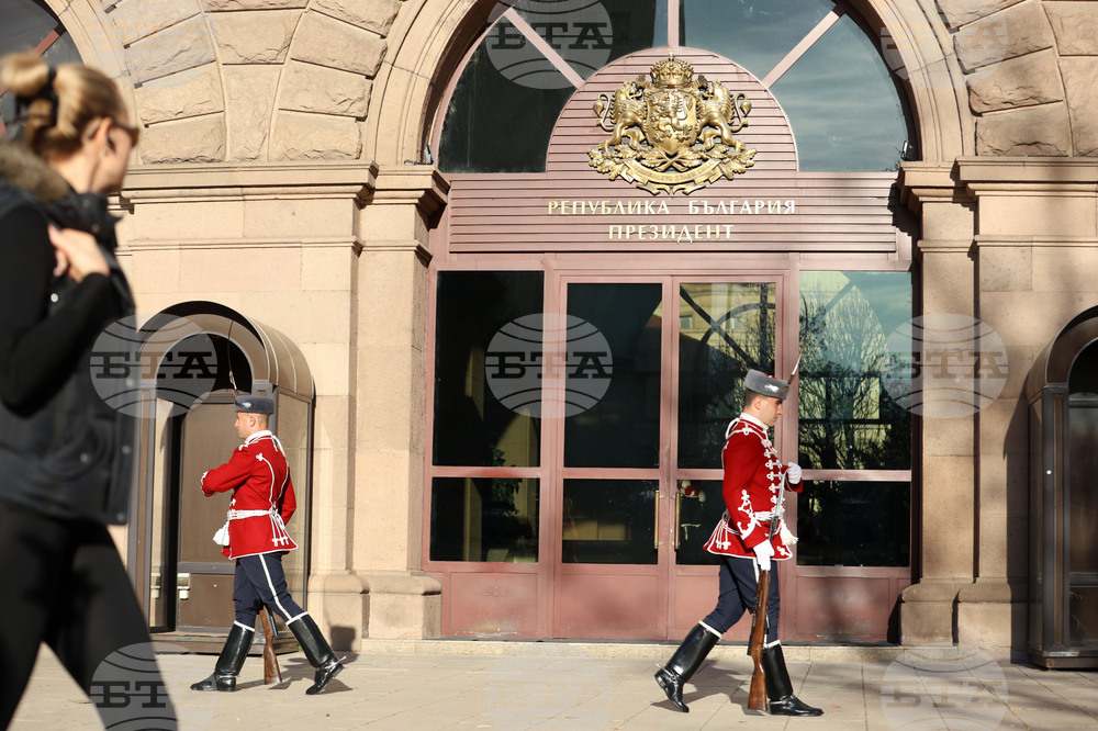 Президент - консултации