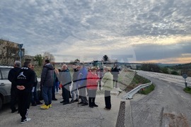 Село Осенец - протест - продажба на общински имот