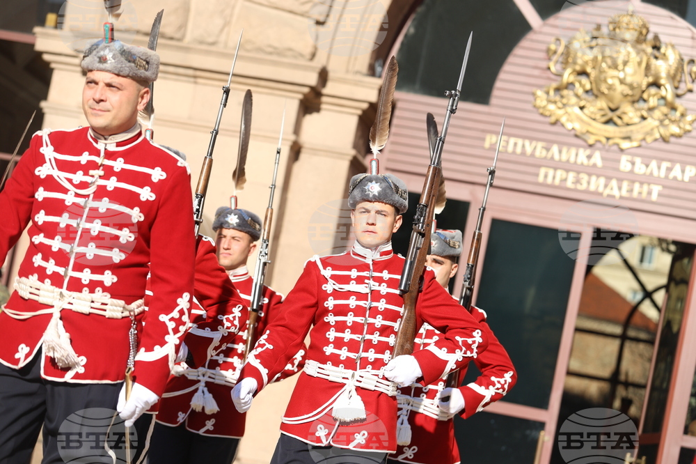 Президент - консултации