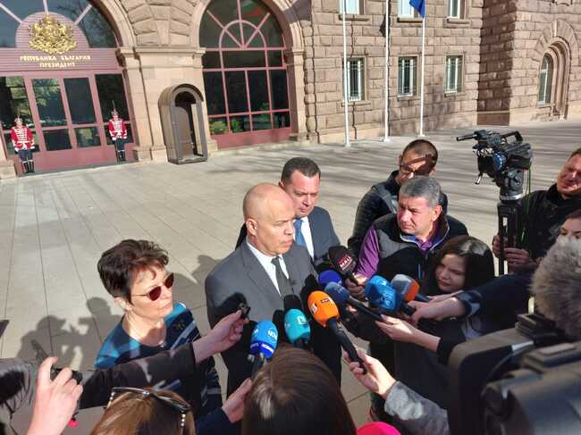 Георги Свиленски: БСП няма да участва в консултациите при президента - не желаем да бъдем обвързвани с този служебен кабинет