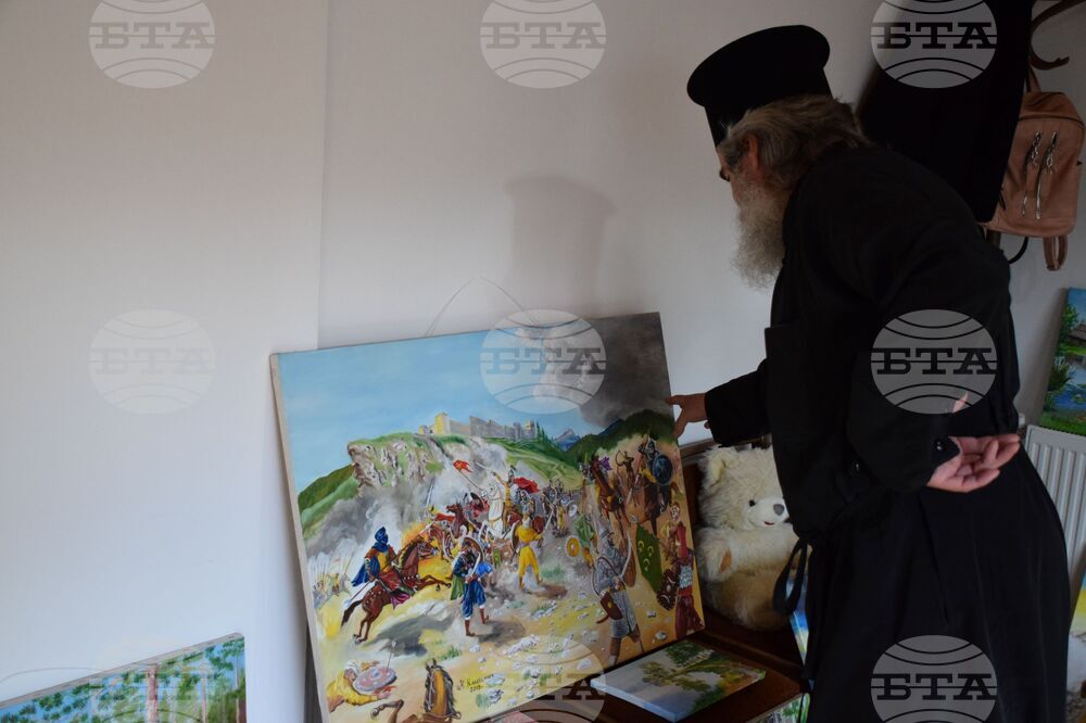 Банско - отец Костадин Калайджиев - картини