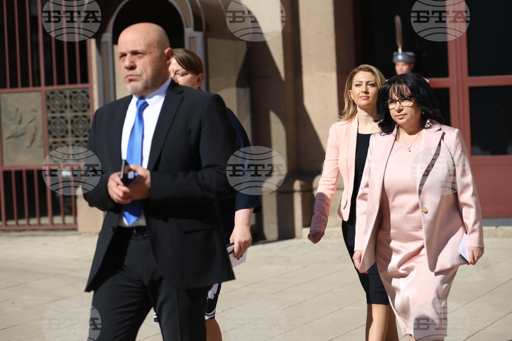 ГЕРБ-СДС - брифинг