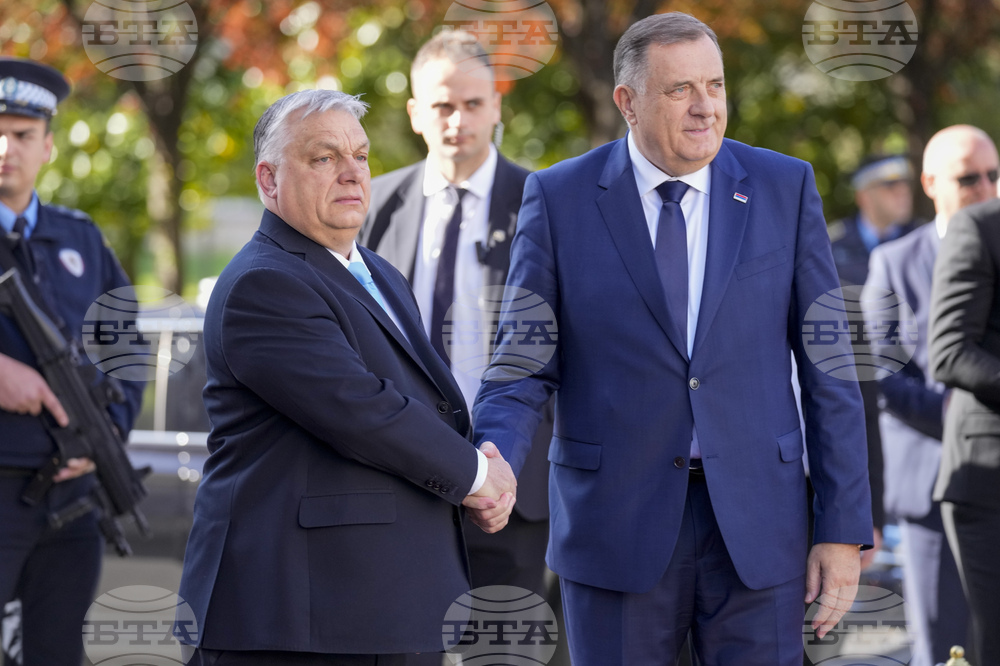 Президентът на Република Сръбска Милорад Додик награди с орден унгарския премиер Виктор Орбан