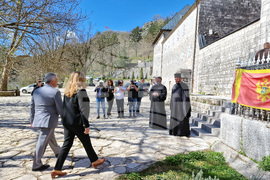 Черна гора - Цетински манастир - Илияна Йотова - посещение