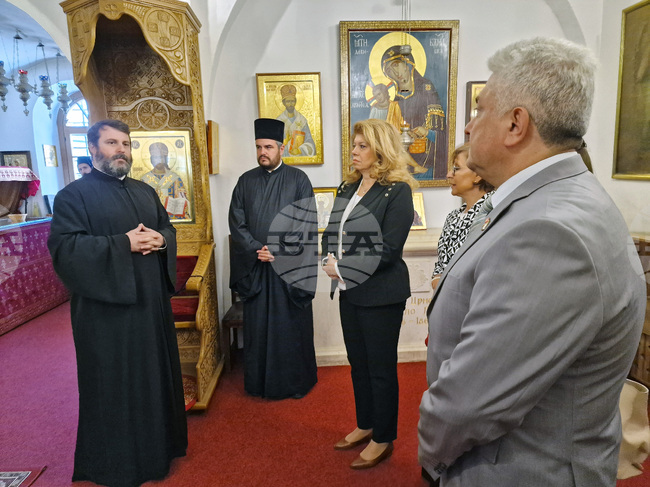 Черна гора - Цетински манастир - Илияна Йотова - посещение