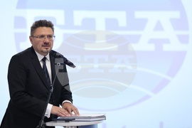 БТА - списание ЛИК - проекти за ново графично оформление