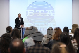 БТА - списание ЛИК - проекти за ново графично оформление