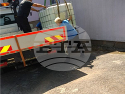 По нареждане на кмета Фандъкова аварийните екипи на общината доставят вода на Своге