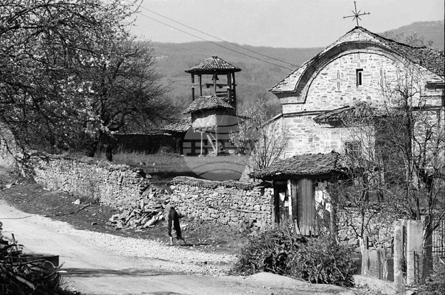 Село Егълница