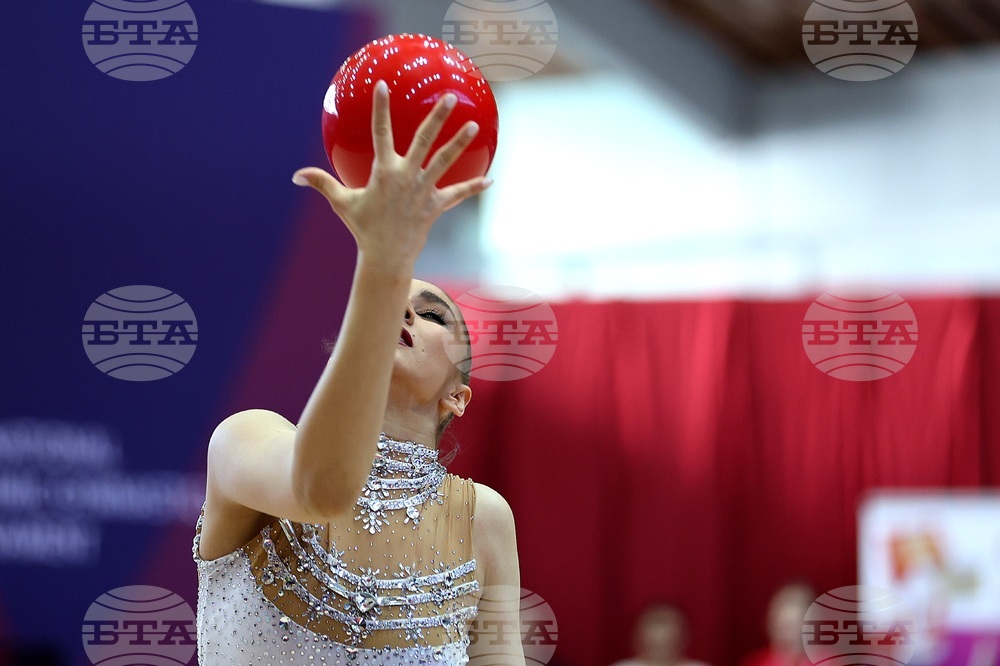 Художествена гимнастика- Ева Брезалиева