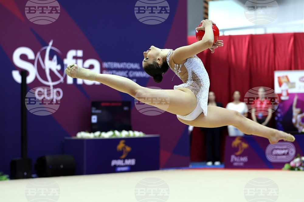 Художествена гимнастика- Ева Брезалиева