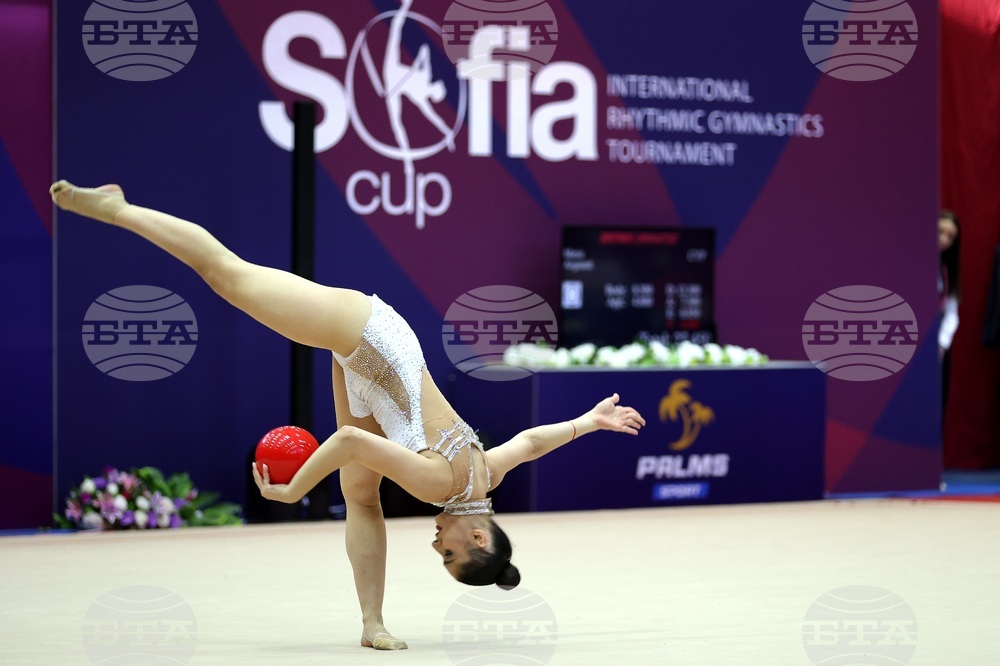 Художествена гимнастика- Ева Брезалиева