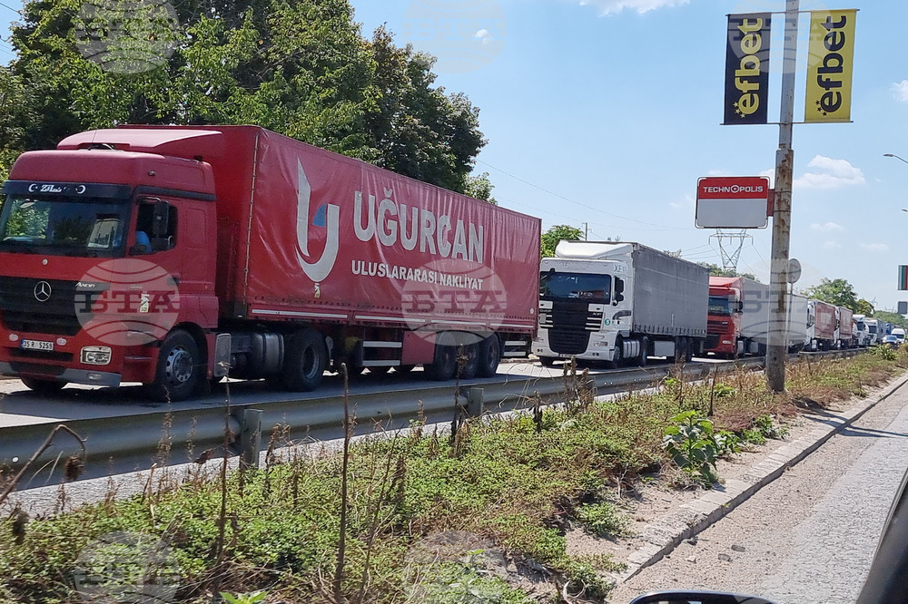 Romanian Hauliers Urge Authorities to Take Measures to Stop "Abusive Controls" by Bulgaria of Romanian Trucks to/from Austria with Bulgaria