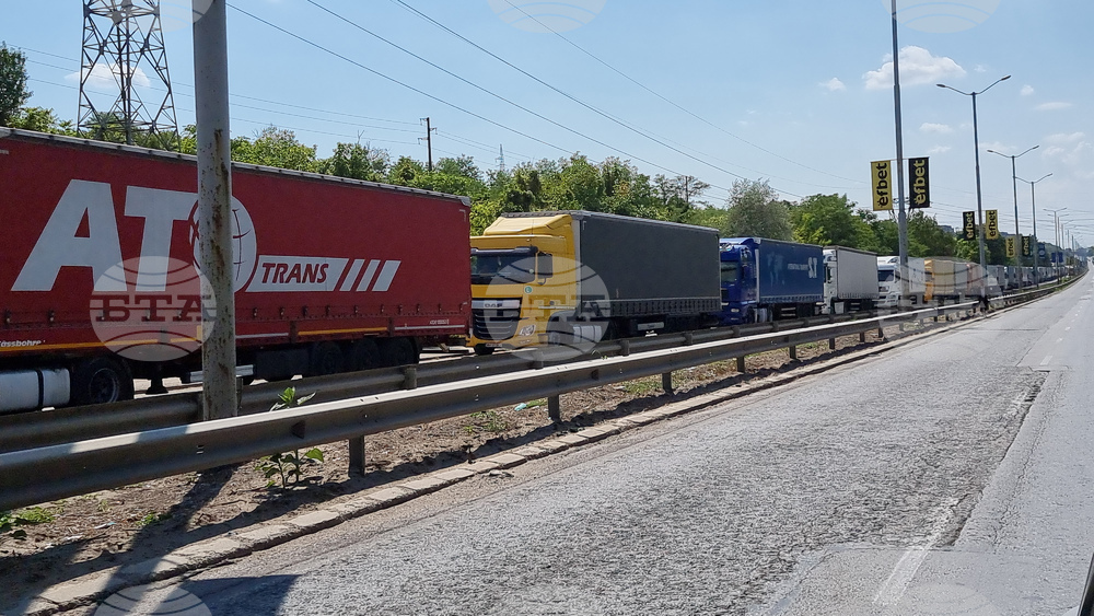 Road Carriers Urge Removing Border Controls between Bulgaria and Romania