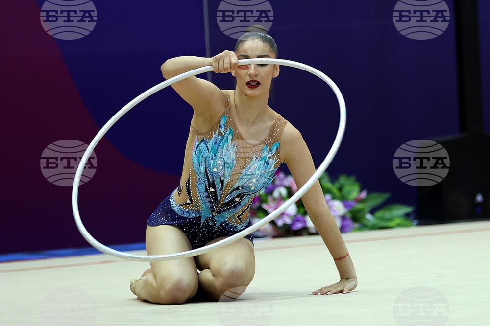 Художествена гимнастика- Ева Брезалиева