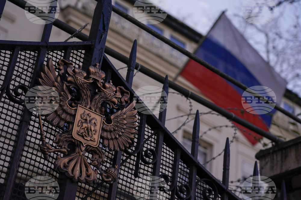 Мъж във Великобритания бе обвинен в опит за шпионаж в полза на Русия, но заяви пред съда, че всъщност е искал да разкрие руски агенти