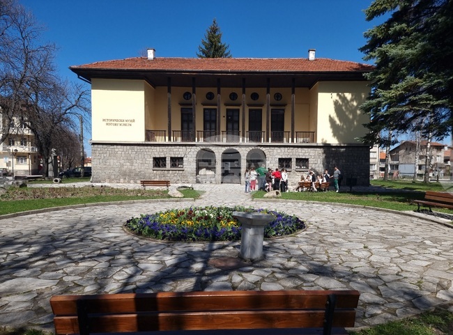 Служителите в Исторически музей – Самоков подкрепят исканията за достойни възнаграждения в сектора