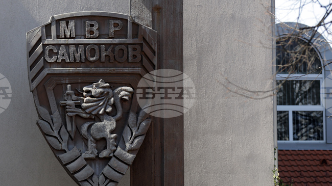 Общо 11 непълнолетни са установени в нощни заведения в Самоков, съобщиха от полицията