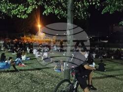 Кино под звездите в лятна нощ! Парк „Македония“ събра над 1000 любители на седмото изкуство с прожекцията на филма „Петя на моята Петя“