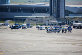 Летище София - транспортиране на пострадали деца